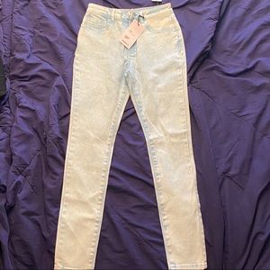 Skinny jeans